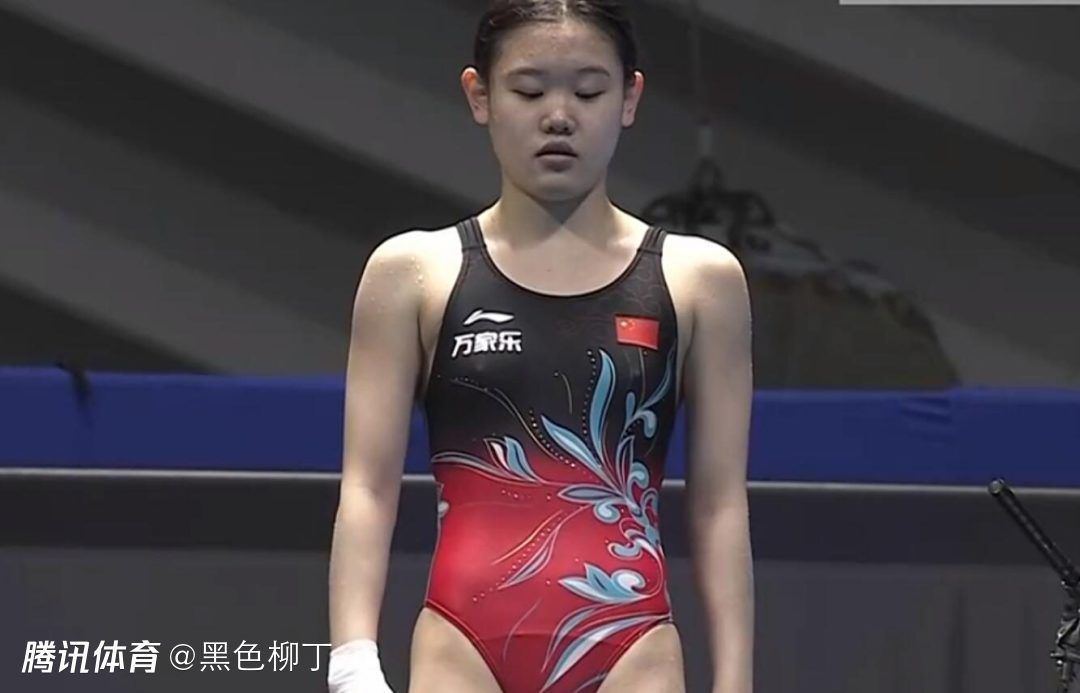 迪卡尼奥接着说：“我这么说并不是针对穆里尼奥、罗马俱乐部或其他任何球队。